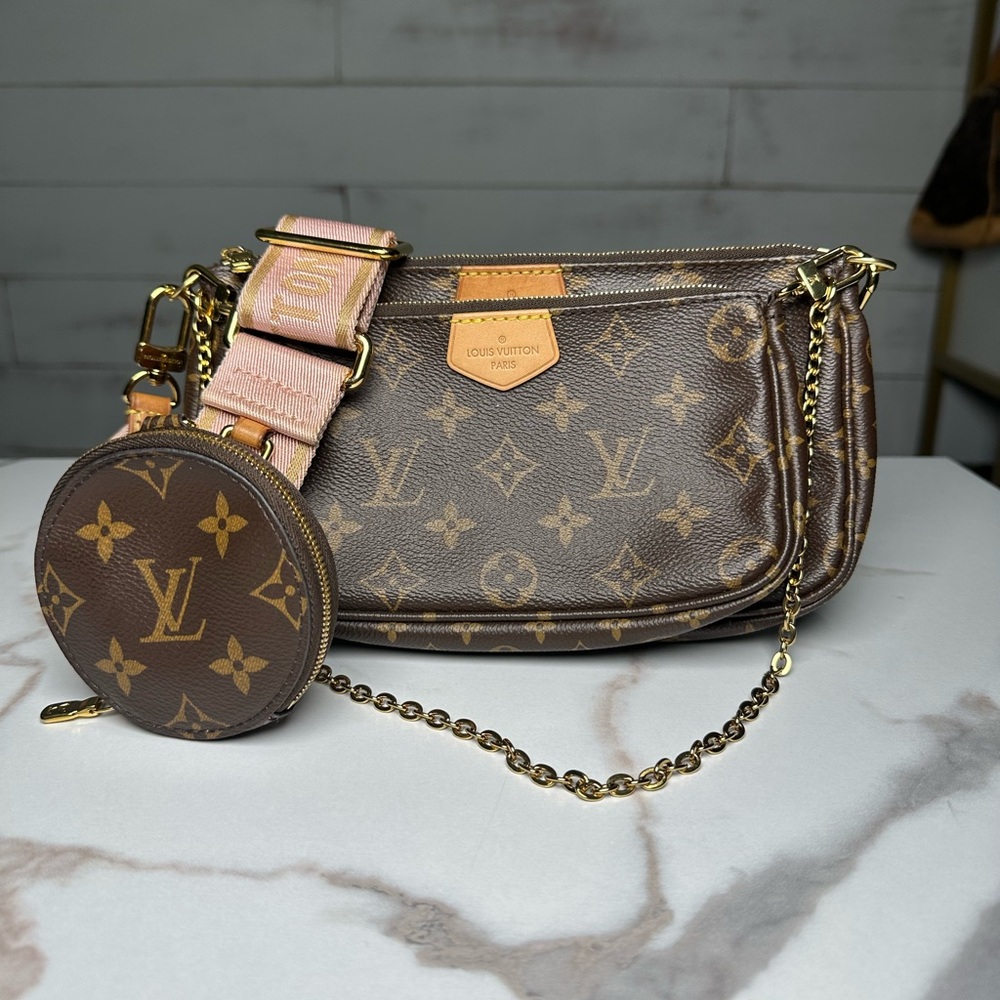 SOLD ❌❌❌❌ Louis Vuitton Monogram Multi Pochette Accessories Rose Clair
